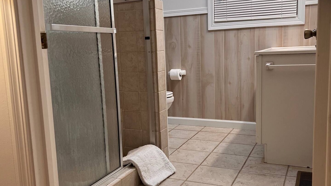 Photo of Bathroom in Walker-In-the-Hills