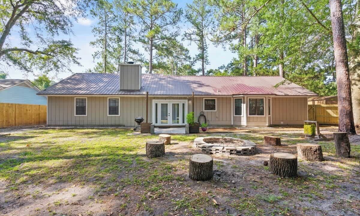 Photo of Outdoor in Country Club Estates