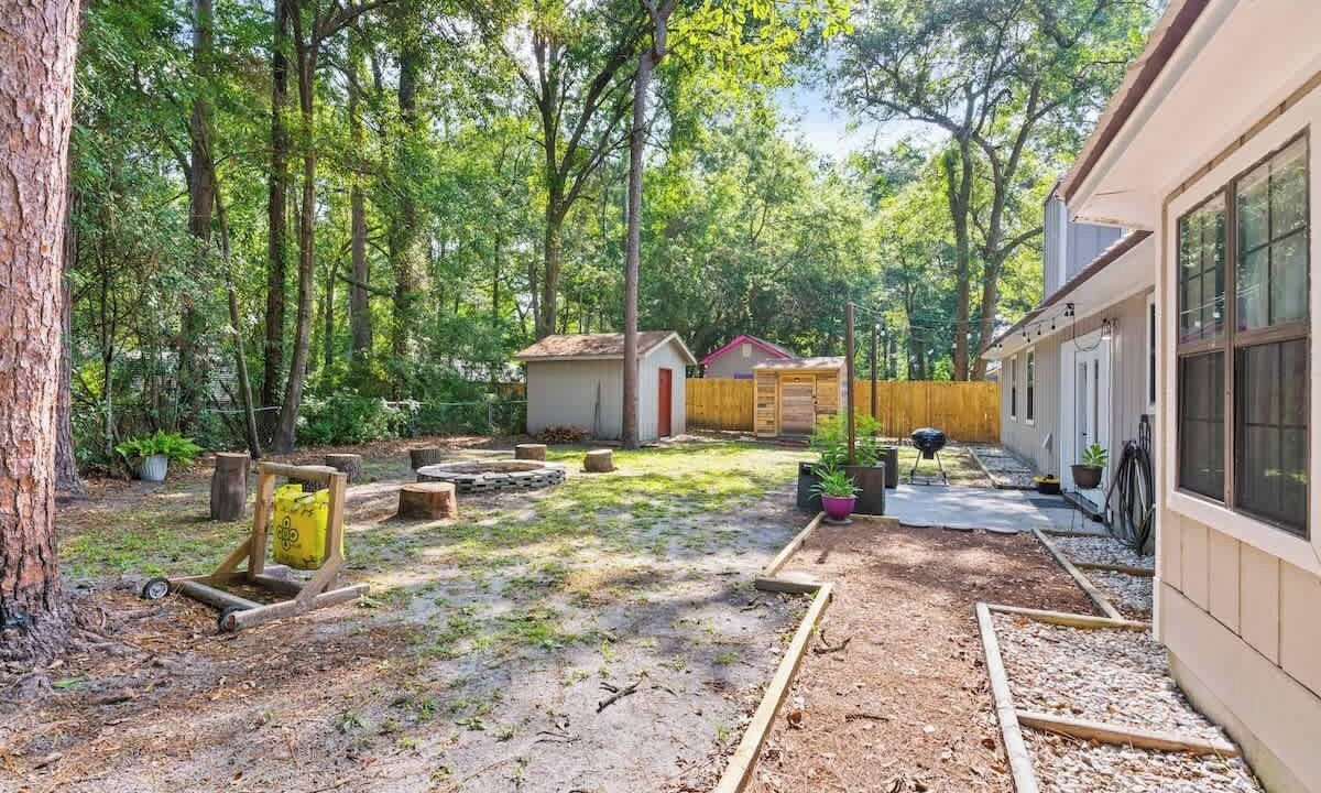Photo of Outdoor in Country Club Estates