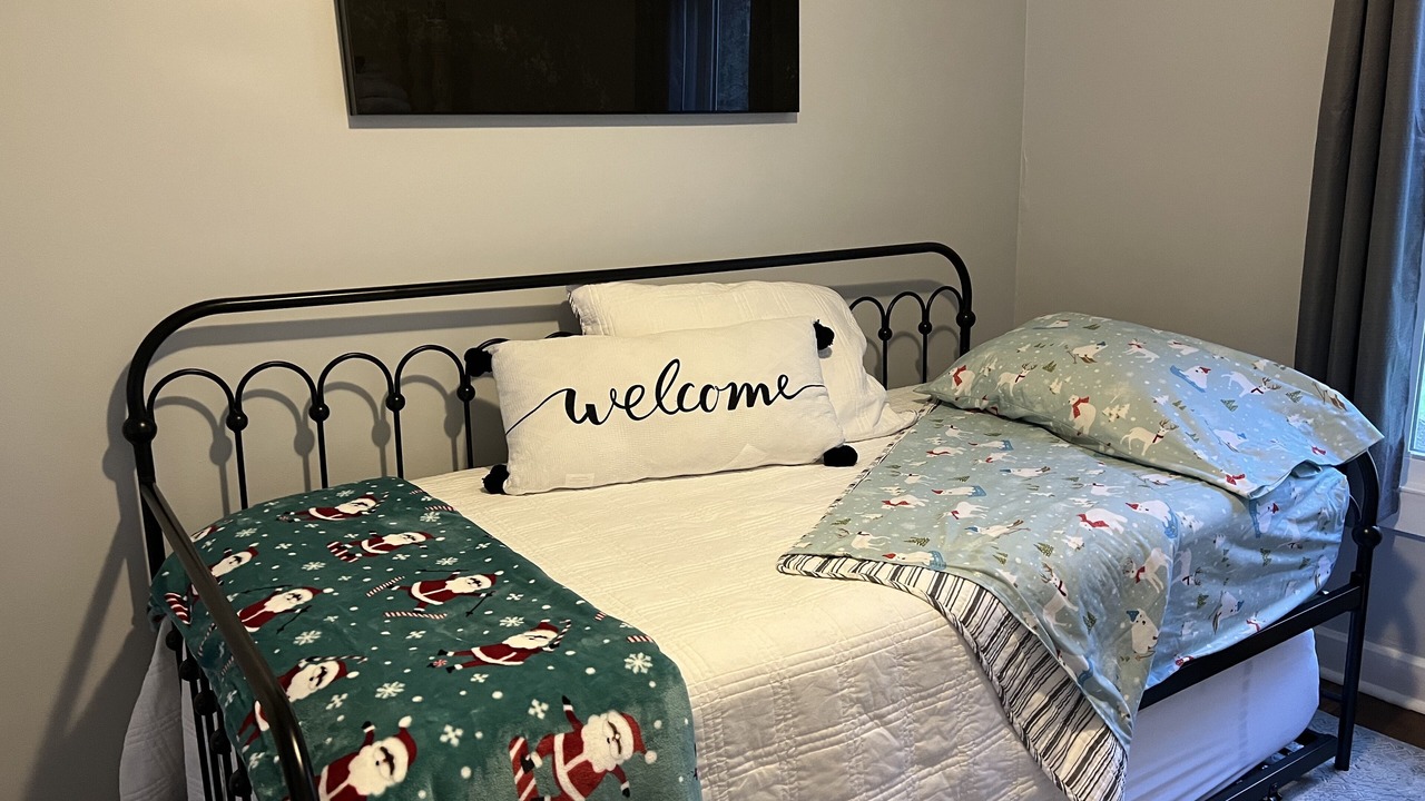 Photo of Bedroom in Marshall