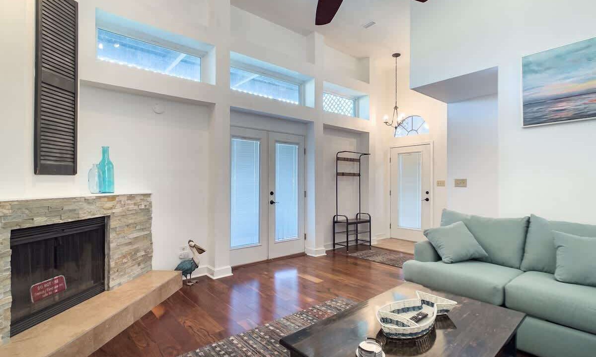 Photo of Livingroom in Perdido Pines