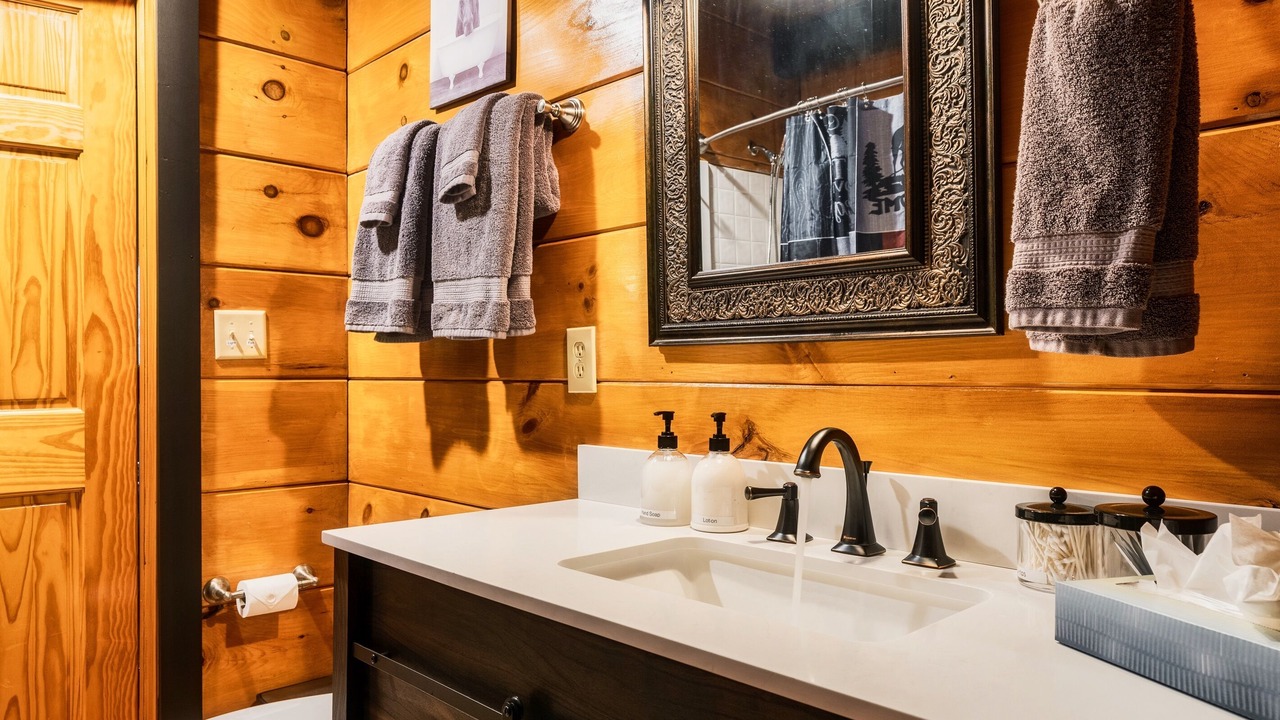 Photo of Bathroom in Sevierville
