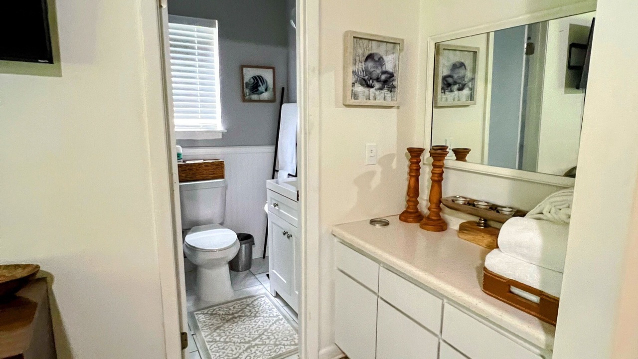 Photo of Bathroom in Country Club Estates