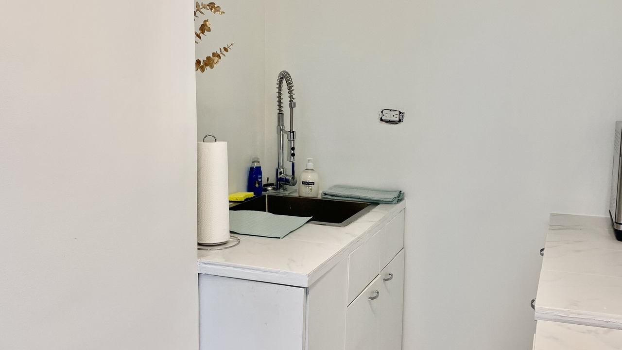 Photo of Kitchen in Peachtree Center