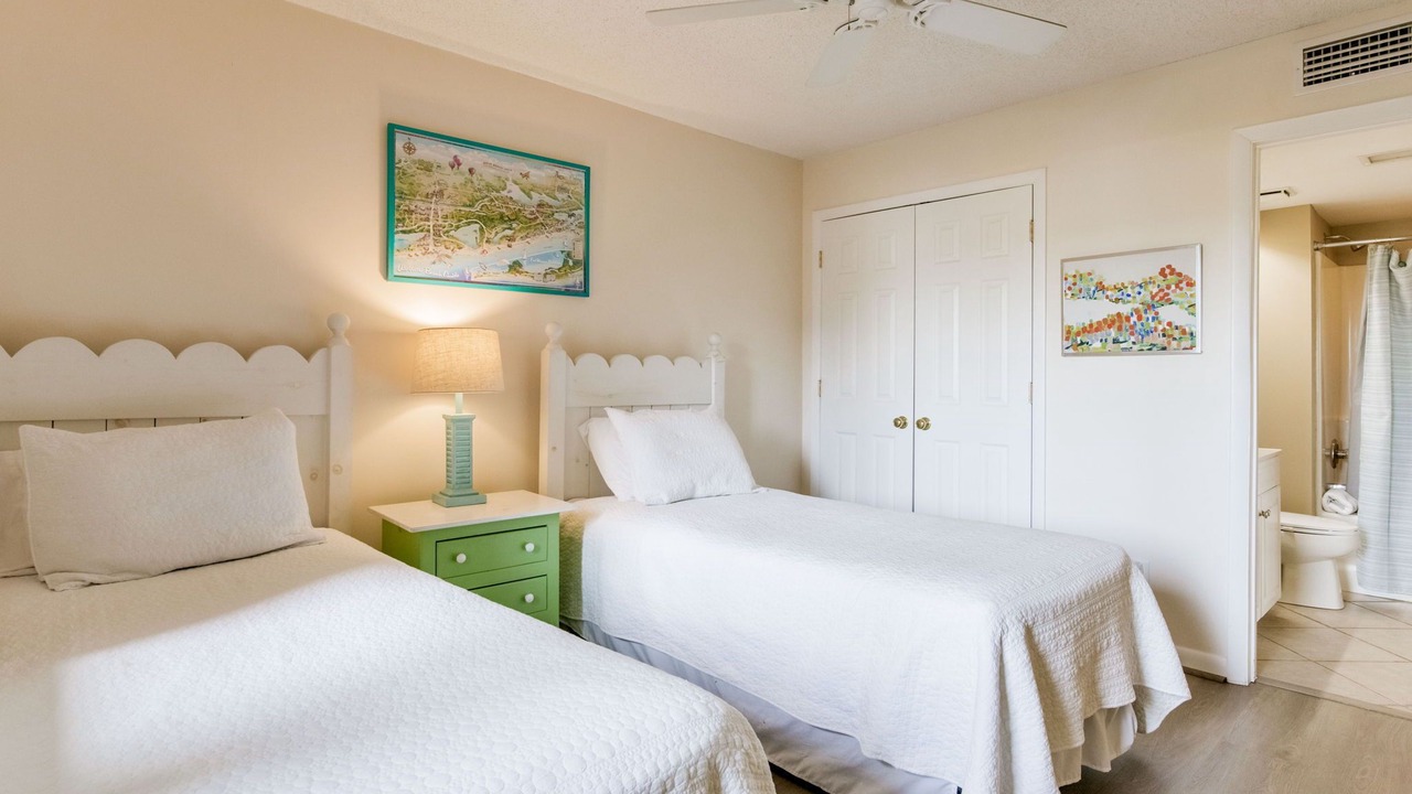 Photo of Bedroom in Orange Beach East