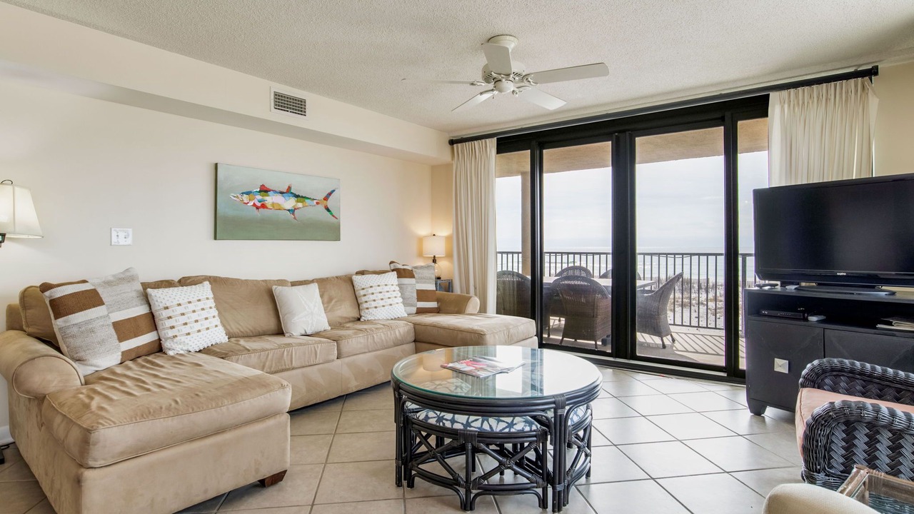 Photo of Livingroom in Orange Beach East