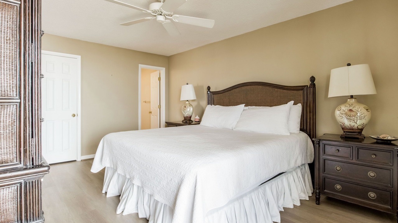 Photo of Bedroom in Orange Beach East