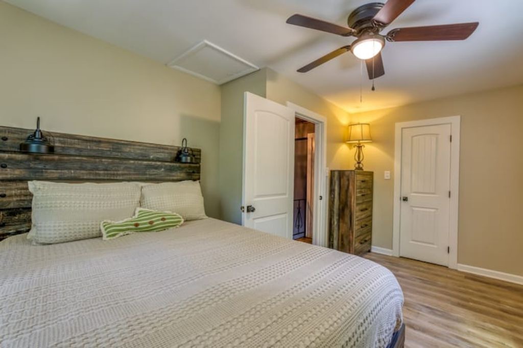 Photo of Bedroom in Muscle Shoals