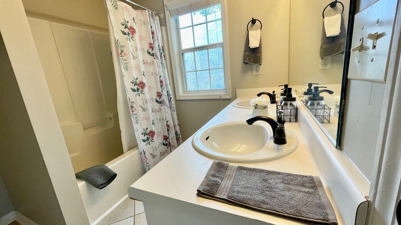 Photo of Bathroom in Newnan