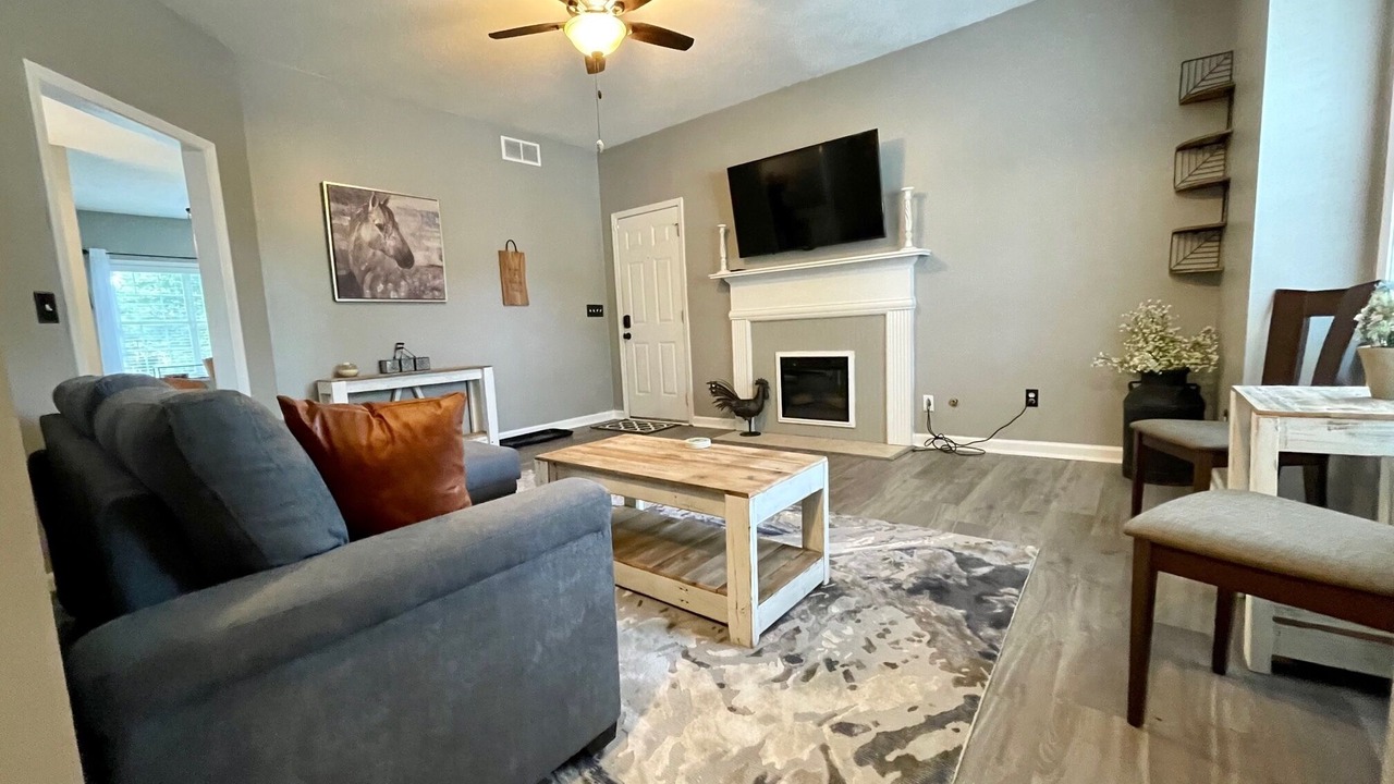 Photo of Livingroom in Newnan