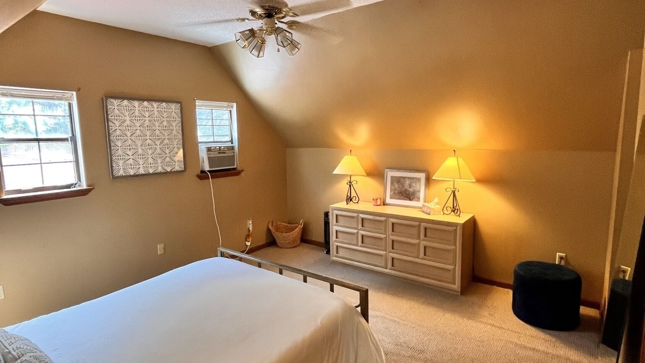 Photo of Bedroom in Crane Hill
