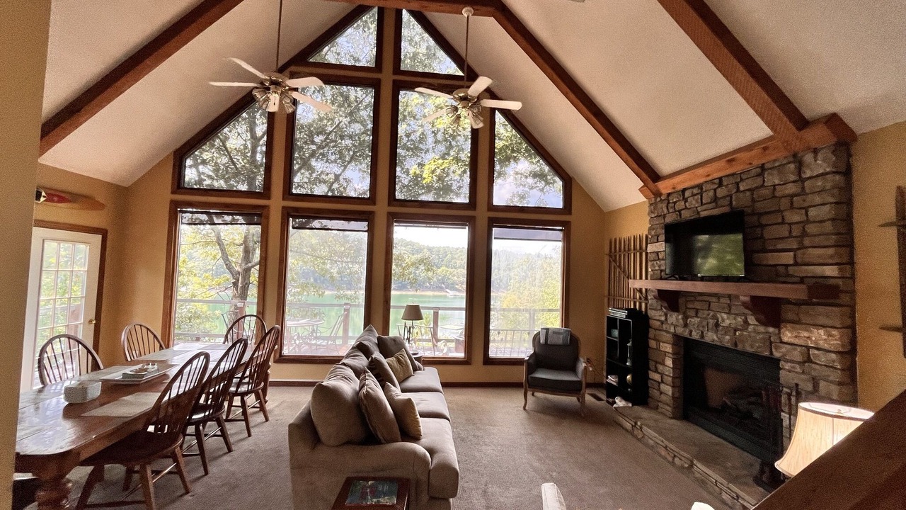 Photo of Livingroom in Crane Hill