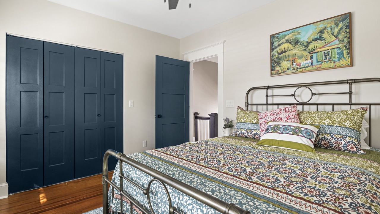 Photo of Bedroom in Five Points
