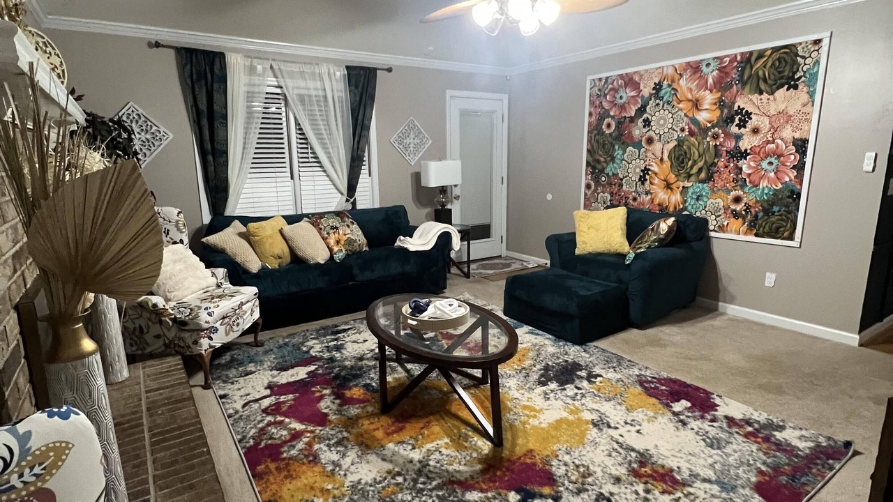 Photo of Livingroom in Fortson