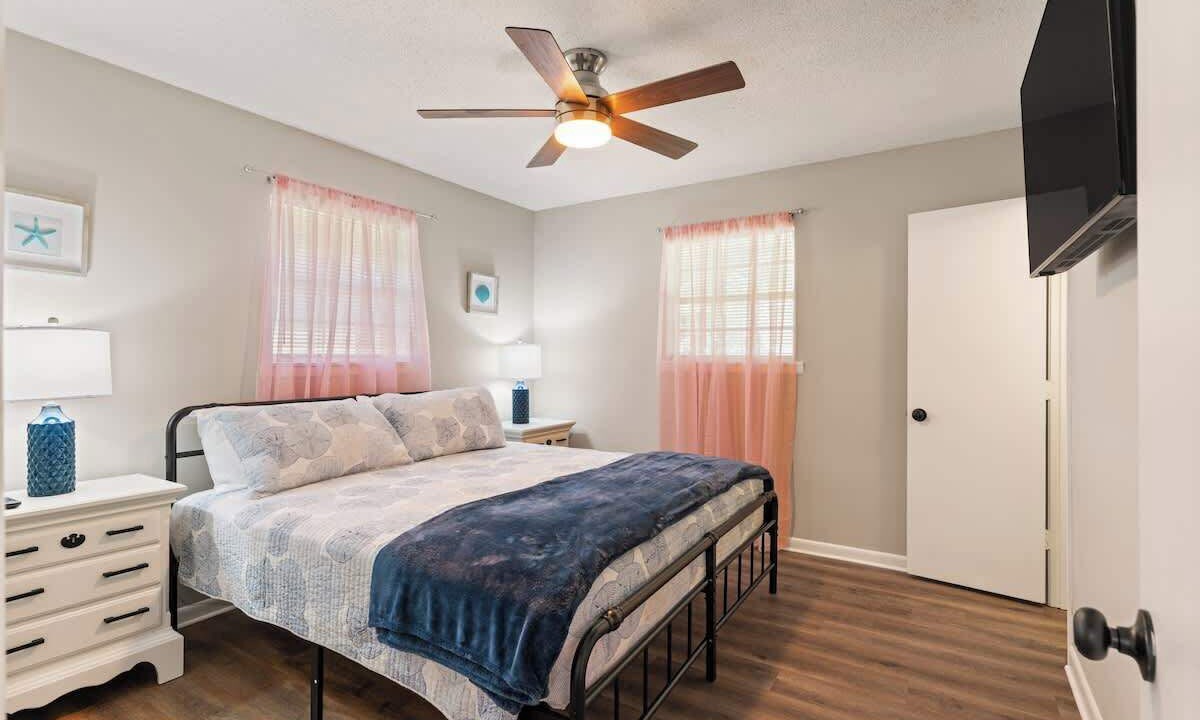 Photo of Bedroom in Dock Junction