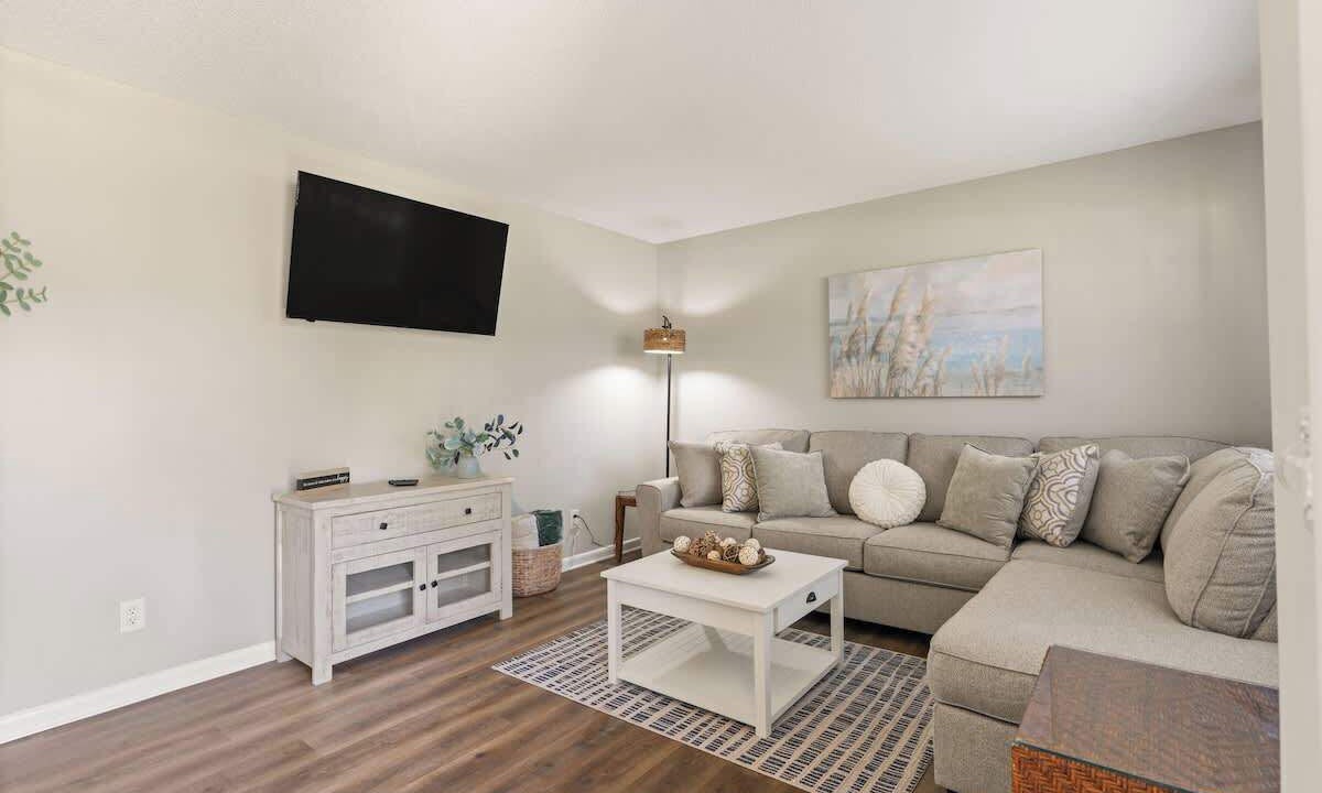 Photo of Livingroom in Dock Junction