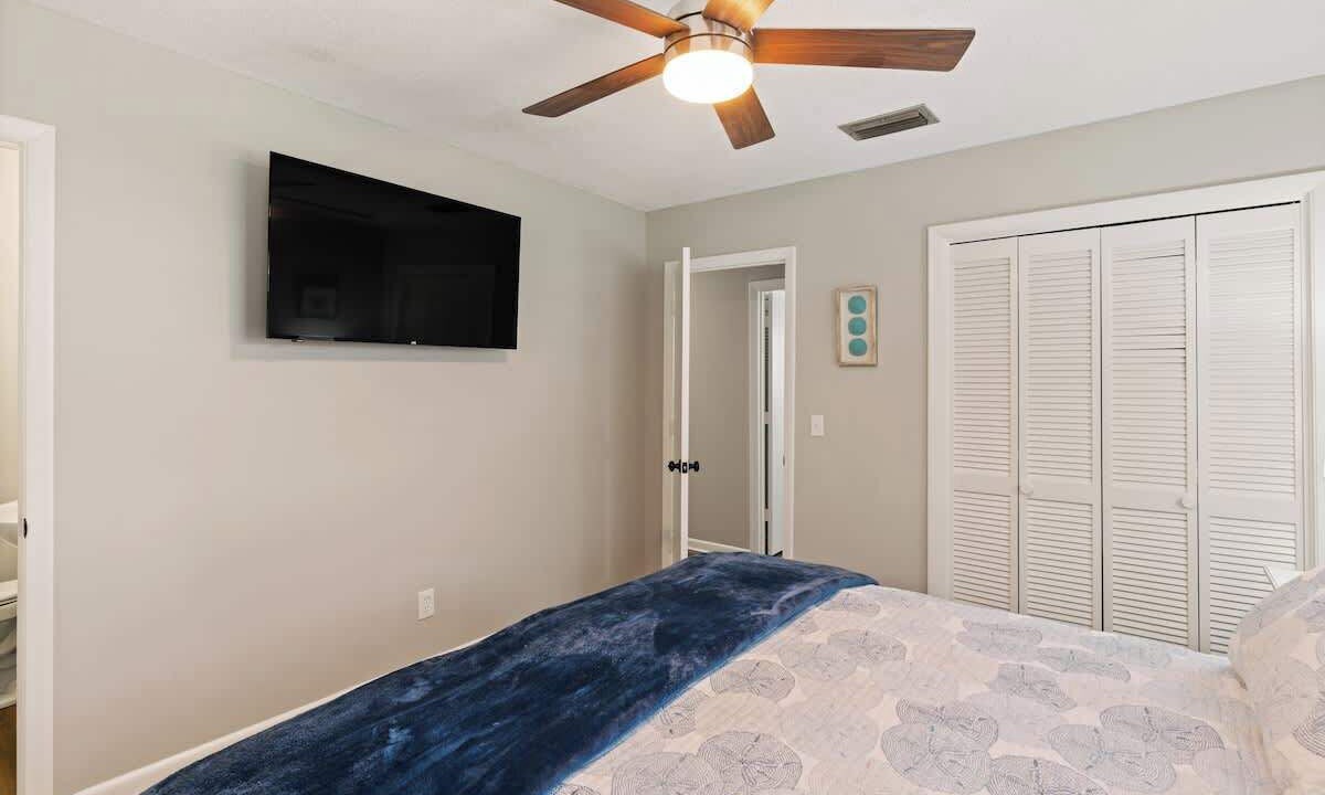Photo of Bedroom in Dock Junction