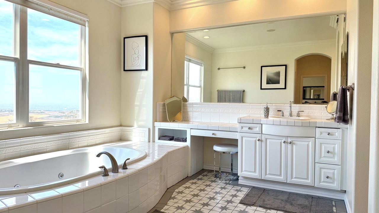 Photo of Bathroom in Turtle Ridge