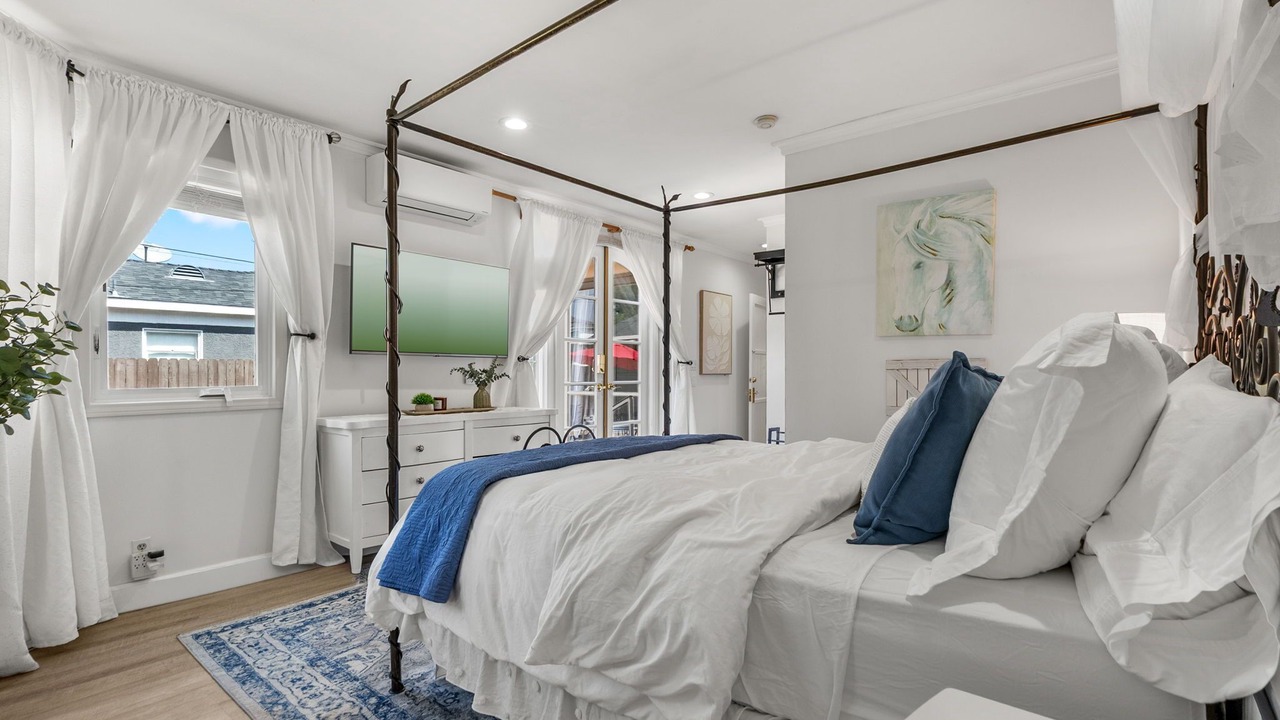 Photo of Bedroom in West Los Angeles