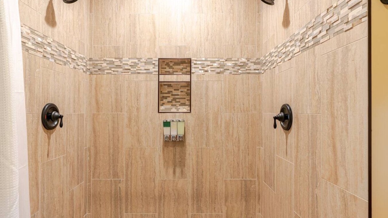Photo of Bathroom in Marshall