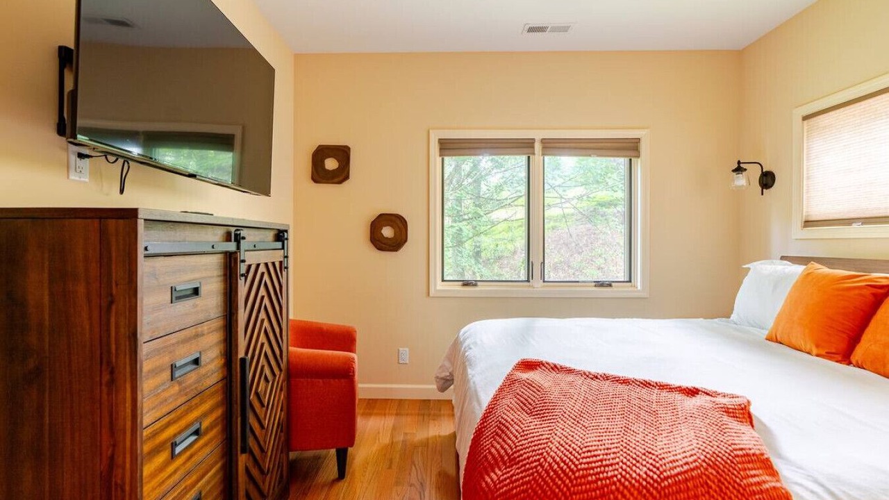 Photo of Bedroom in Marshall