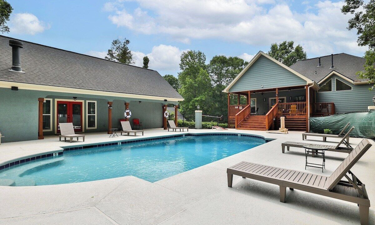 Photo of Outdoor in Rex