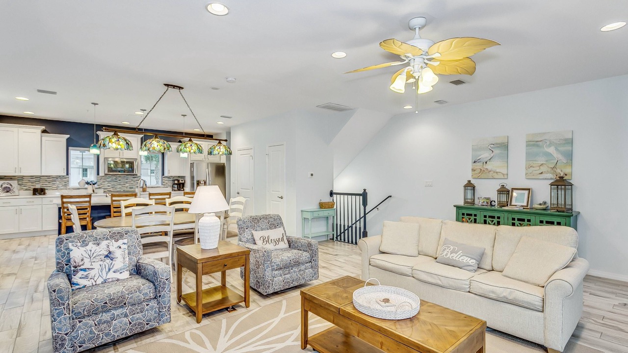 Photo of Livingroom in Ono Island