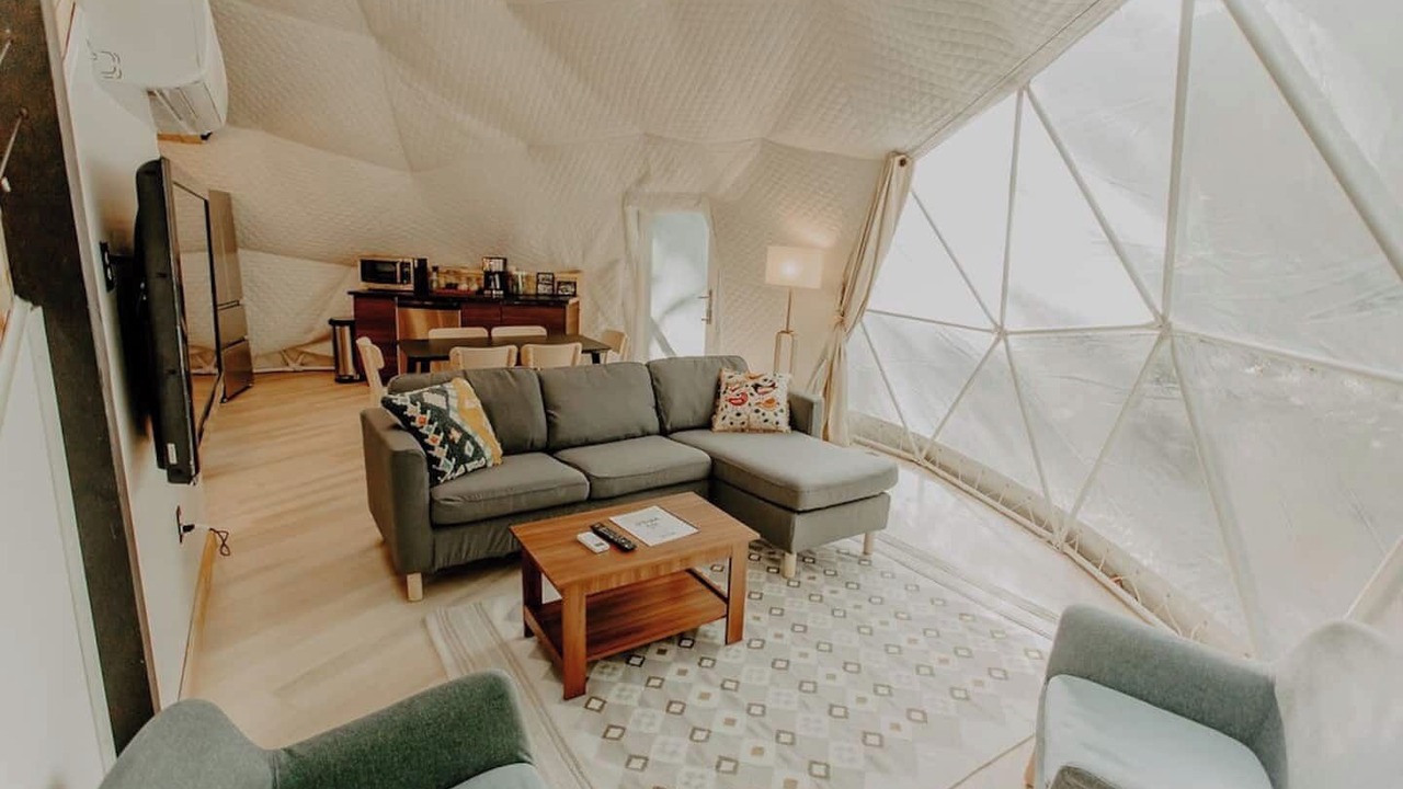 Photo of Livingroom in Cosby