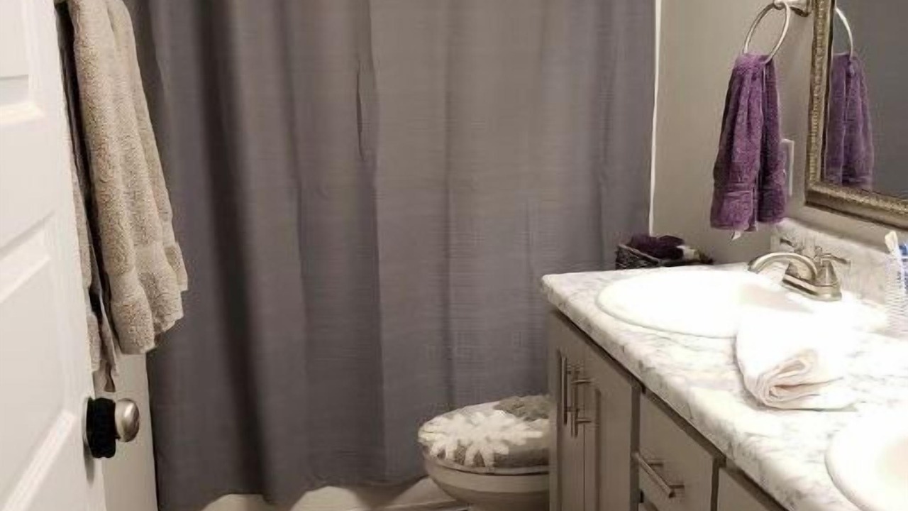 Photo of Bathroom in Statesboro