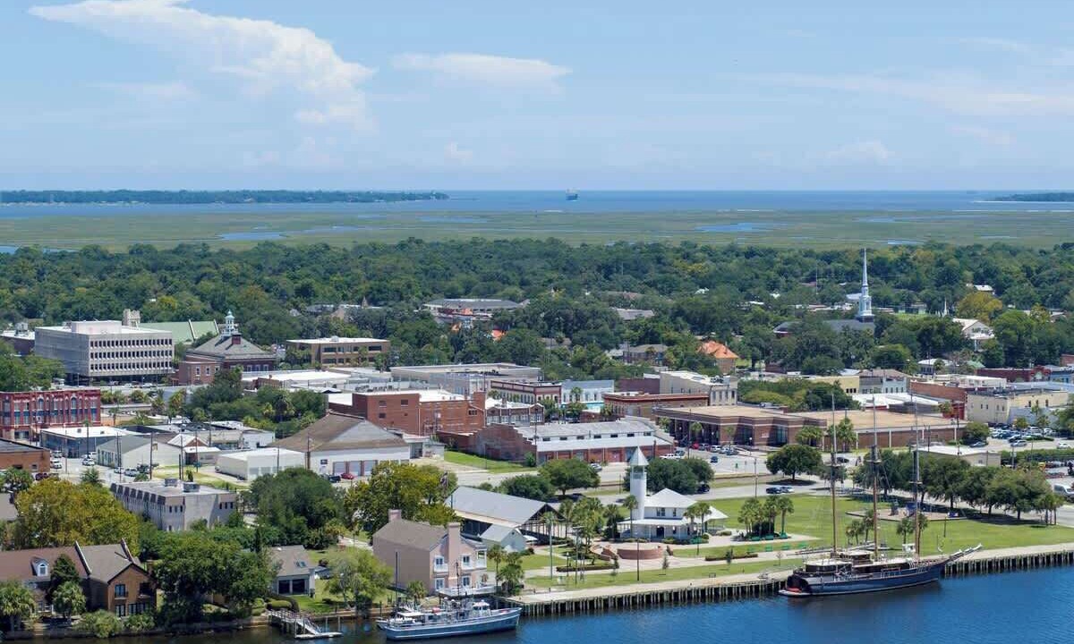 Photo of Others in Saint Simons Heights