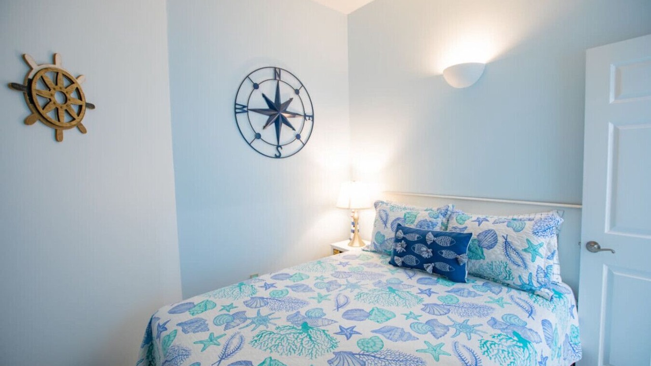 Photo of Bedroom in Madeira Beach