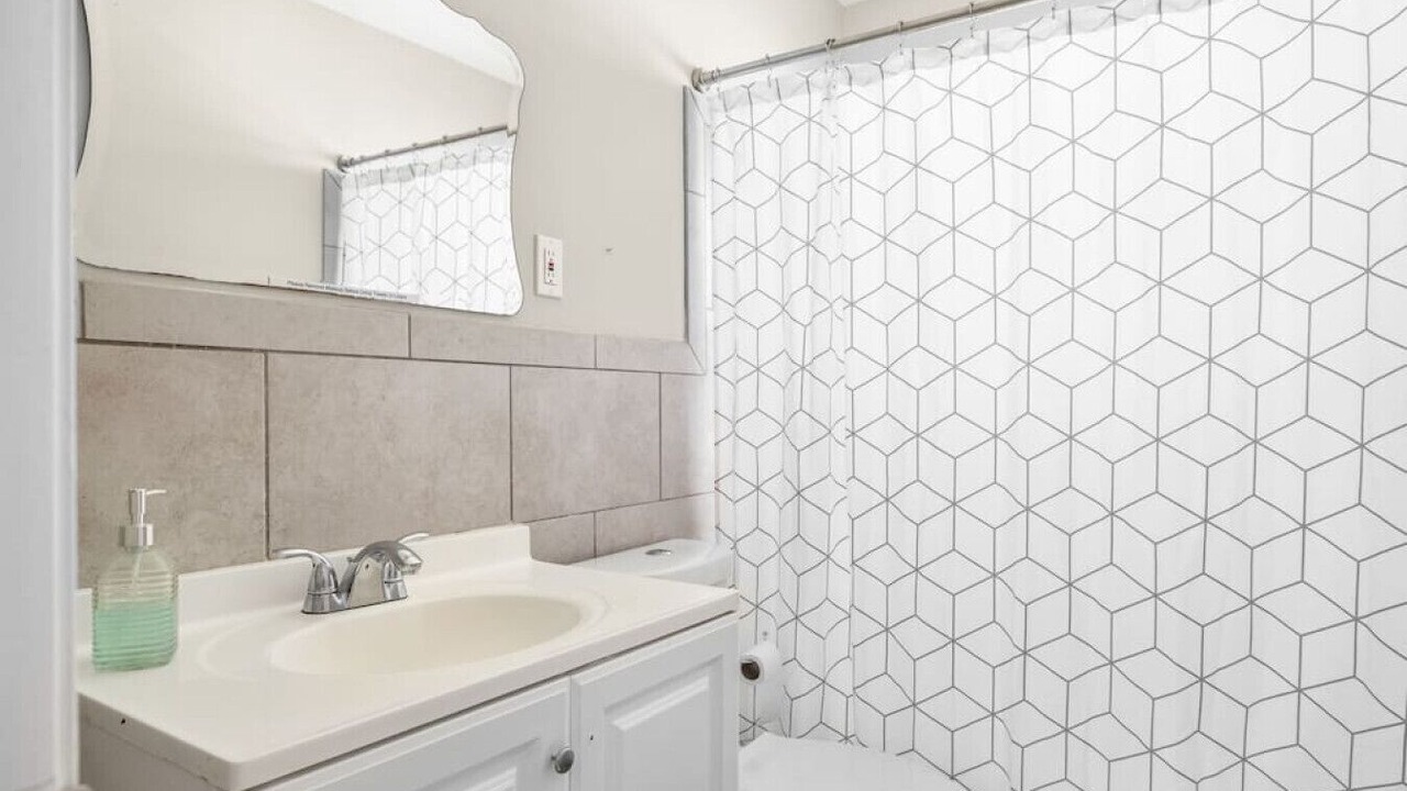 Photo of Bathroom in Church Street