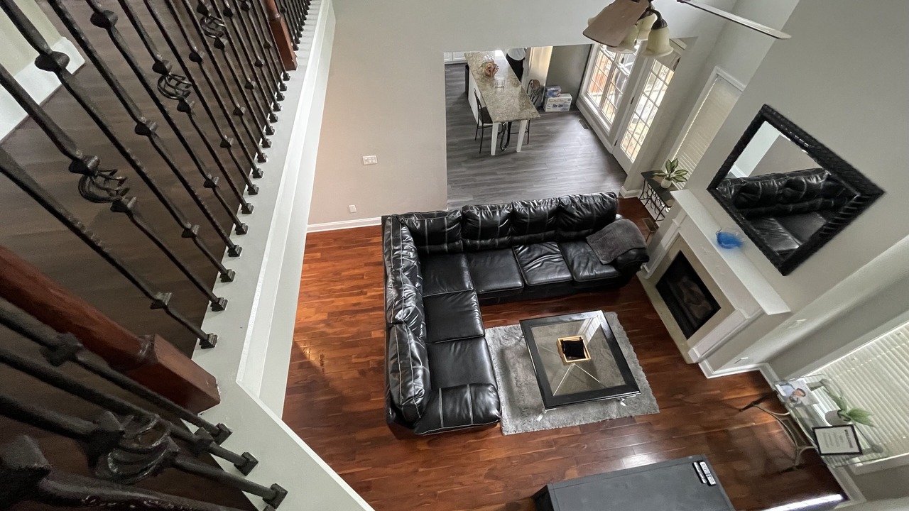 Photo of Livingroom in Town Center