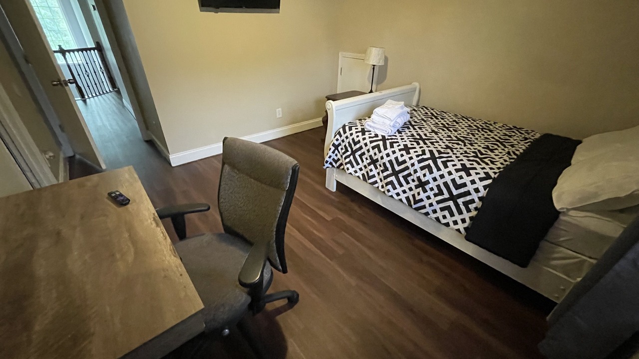 Photo of Bedroom in Town Center