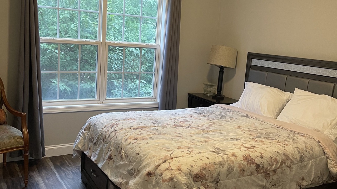 Photo of Bedroom in Town Center