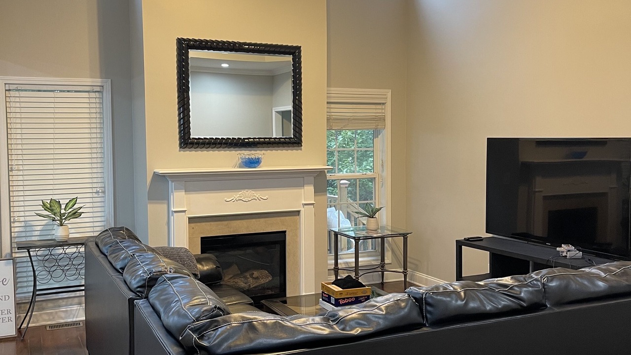Photo of Livingroom in Town Center