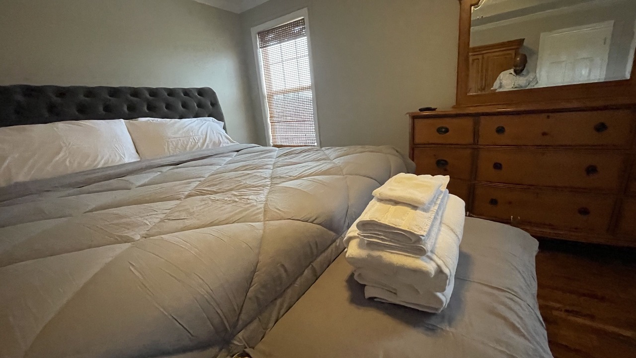 Photo of Bedroom in Town Center