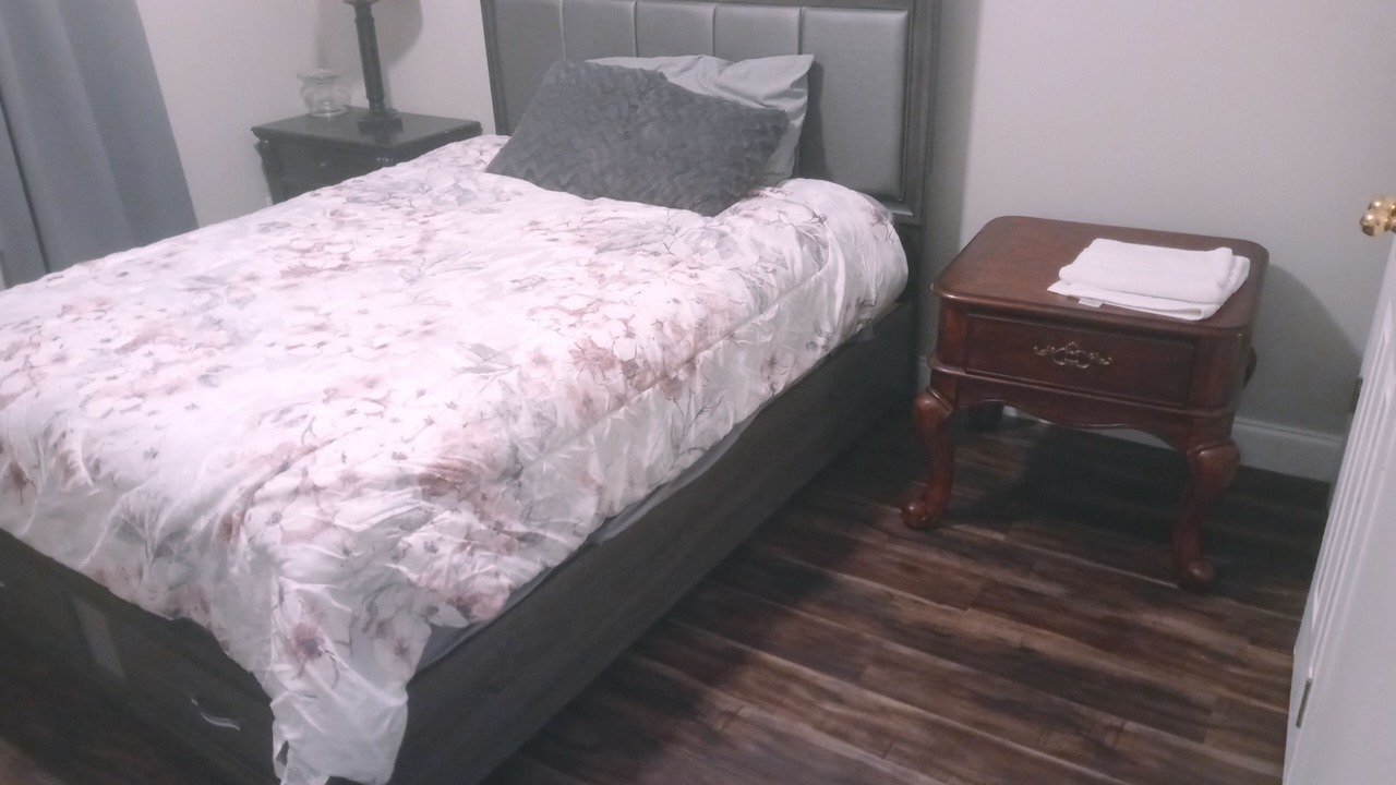 Photo of Bedroom in Town Center