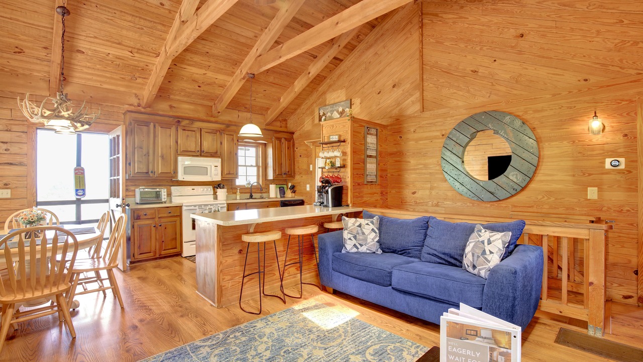 Photo of Livingroom in Pine Mountain Valley