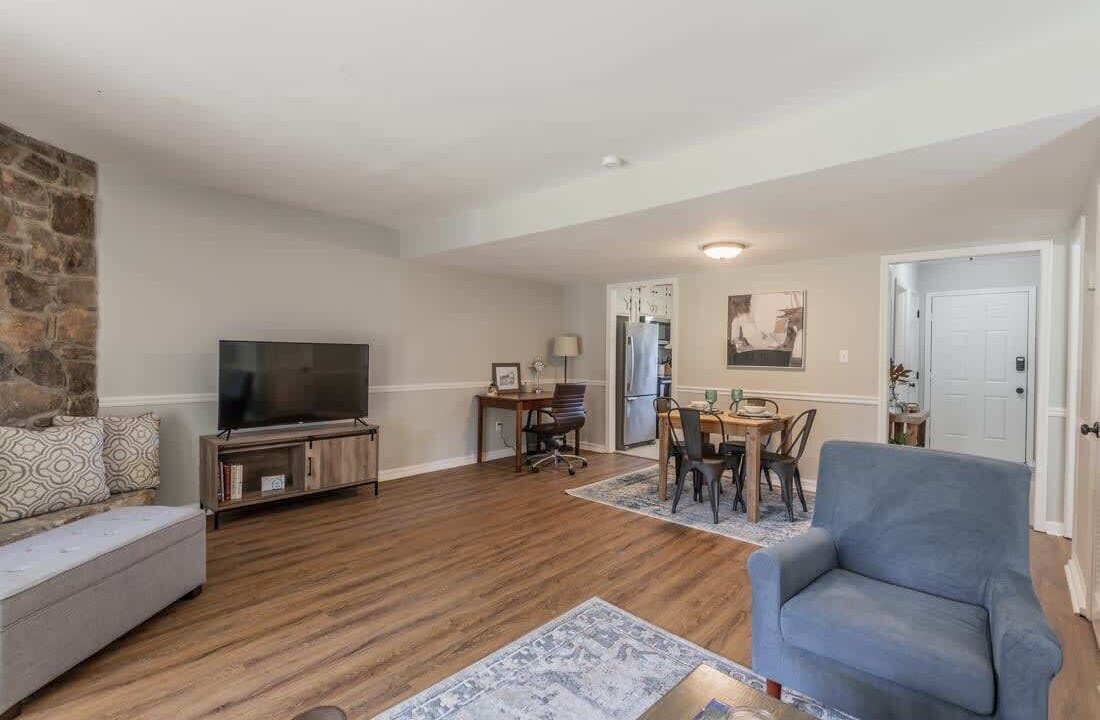 Photo of Livingroom in Huntsville