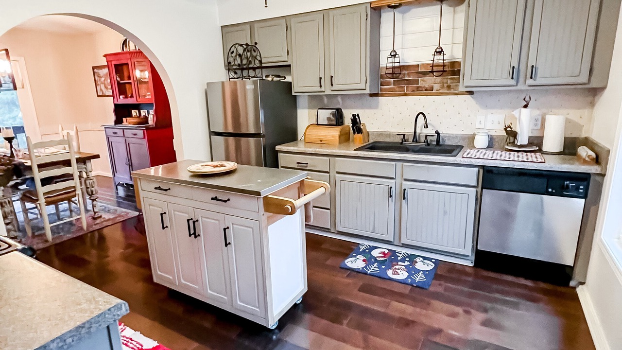 Photo of Kitchen in Maggie Valley
