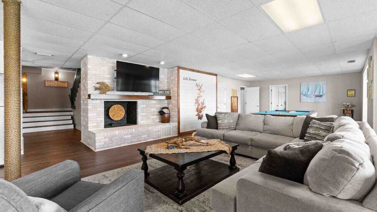 Photo of Livingroom in Mooresville