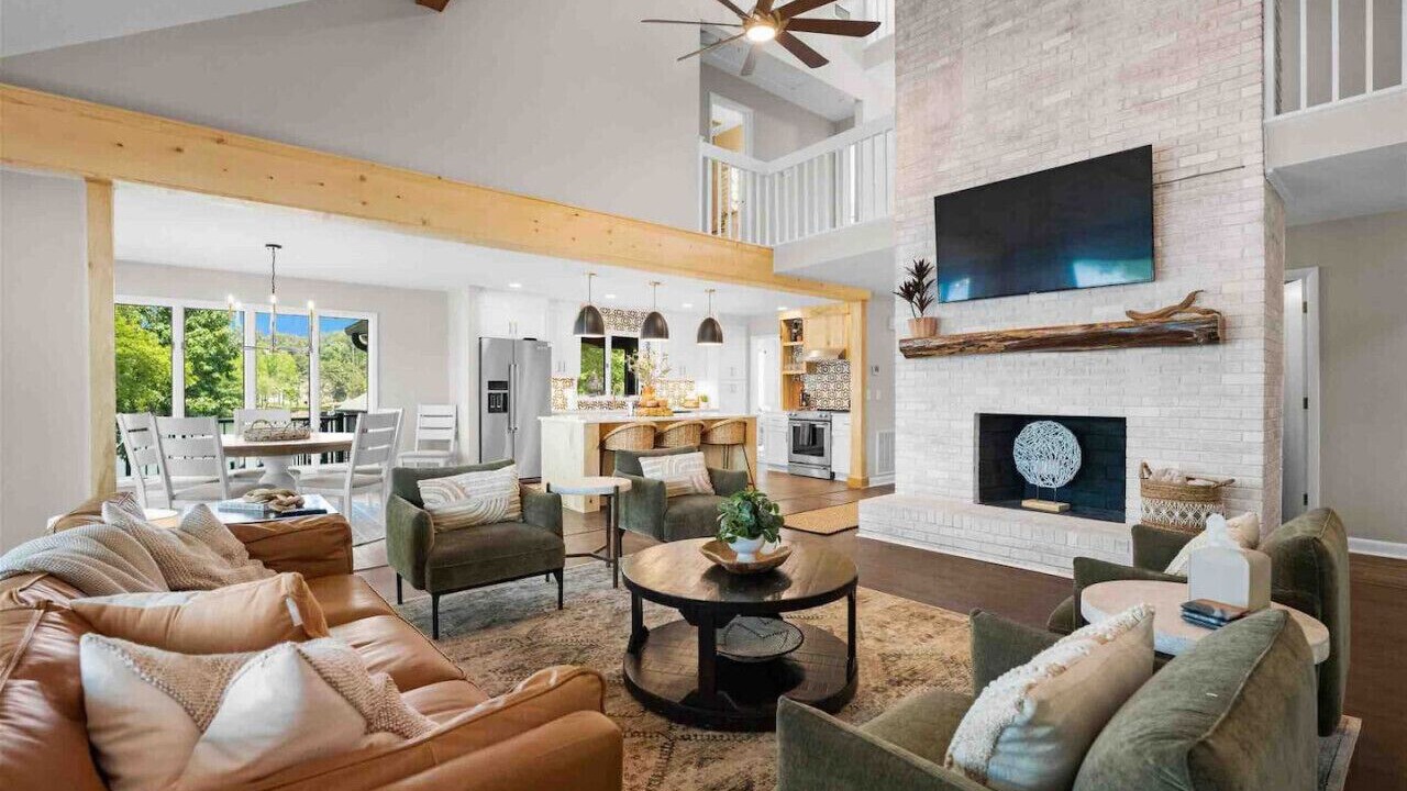 Photo of Livingroom in Mooresville