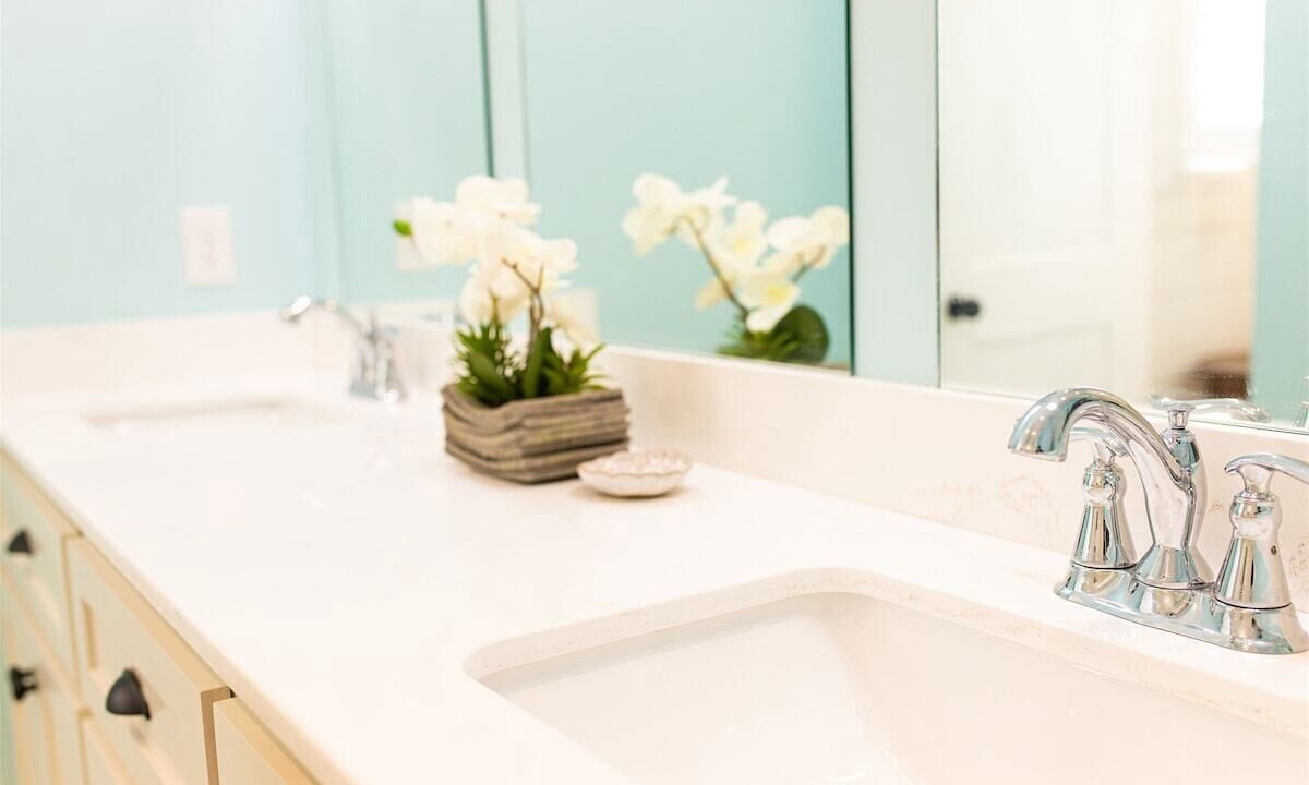 Photo of Bathroom in Guntersville