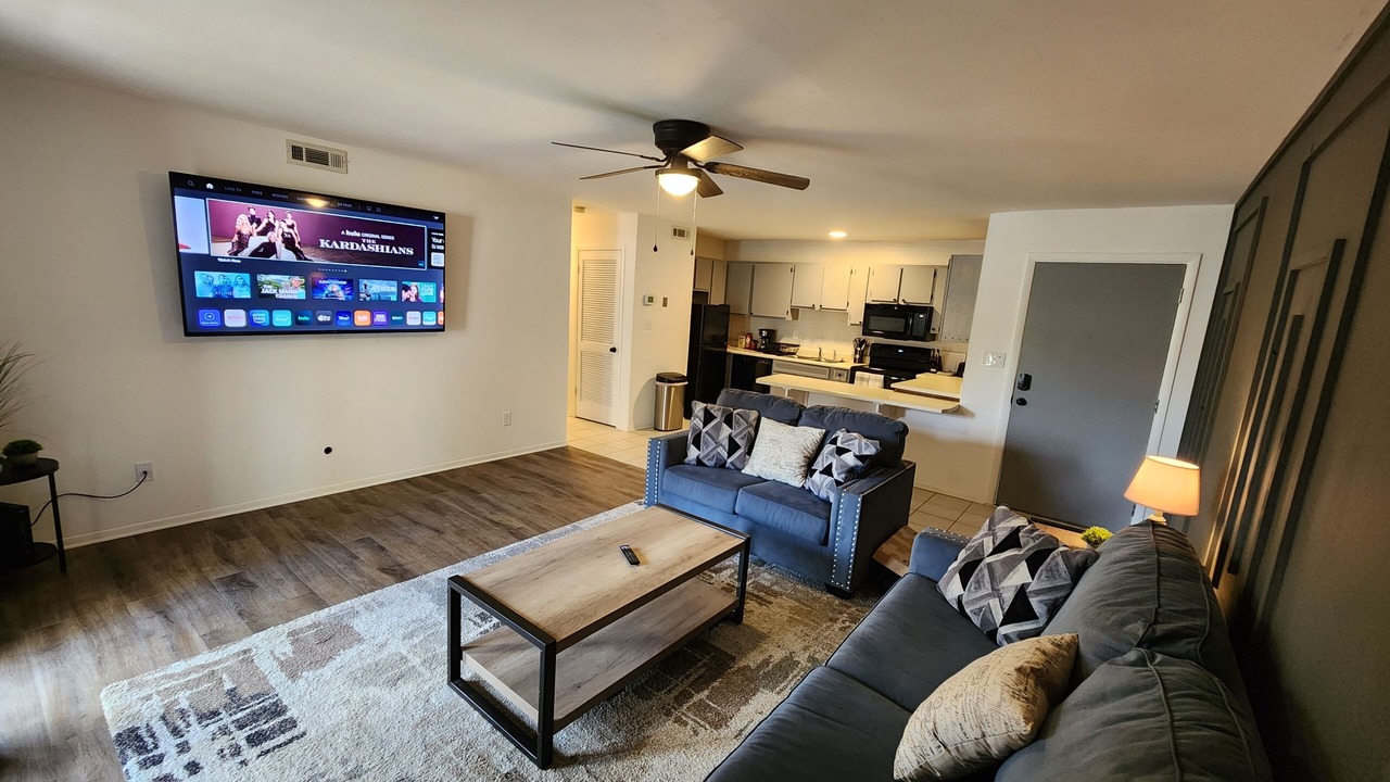 Photo of Livingroom in Huntsville