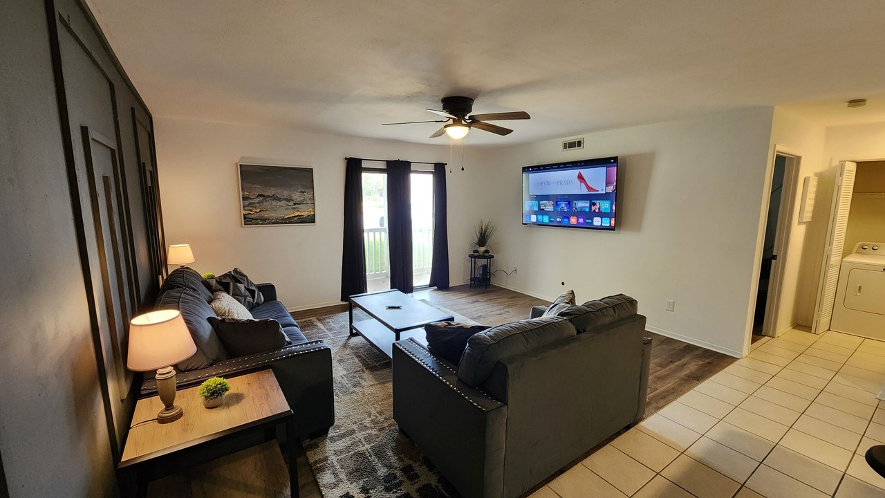 Photo of Livingroom in Huntsville