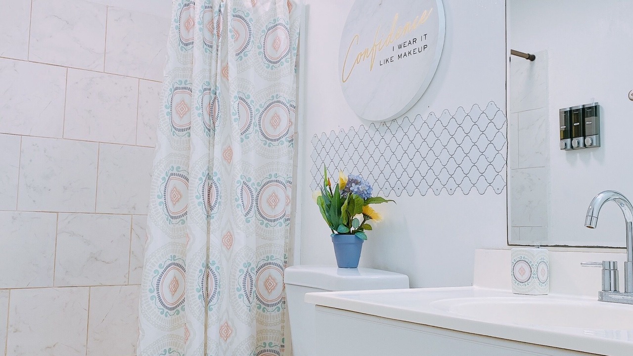 Photo of Bathroom in Dock Junction