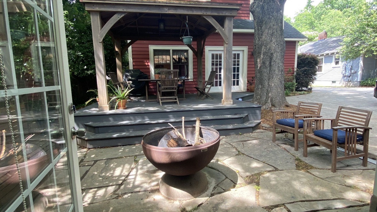 Photo of Patio Balcony in Plaza Midwood
