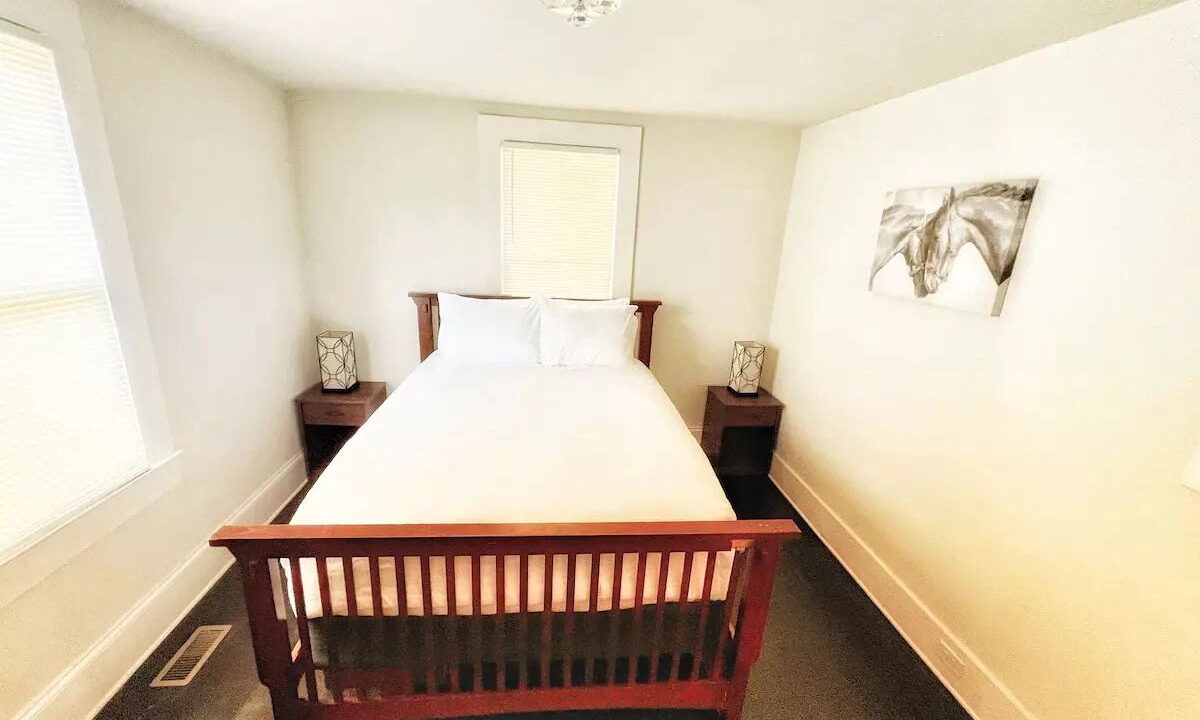 Photo of Bedroom in Wesley Heights