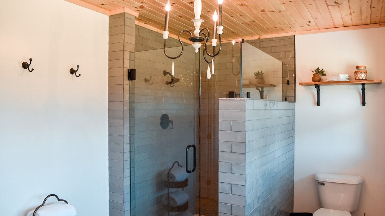 Photo of Bathroom in Sevierville